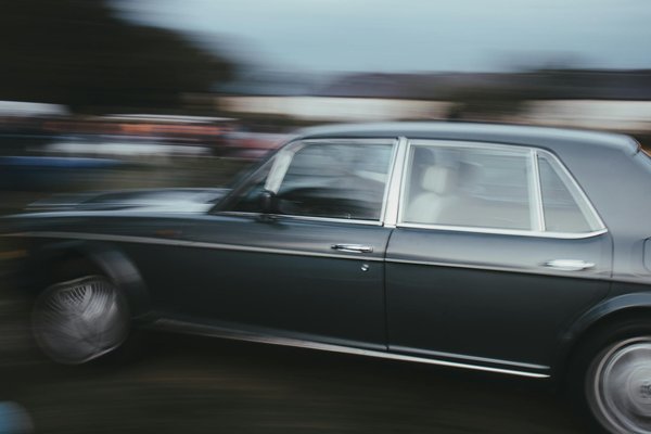 Welche Bedeutung haben Airbags für die Fahrzeugsicherheit?